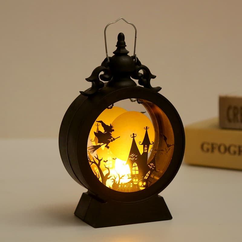 Halloween Retro LED Decorative Lantern – Portable Candle Lamp