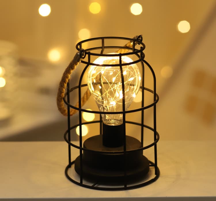 Minimalist Iron Lantern LED Night Light – Decorative Table Lamp for Bar, Restaurant & Home
